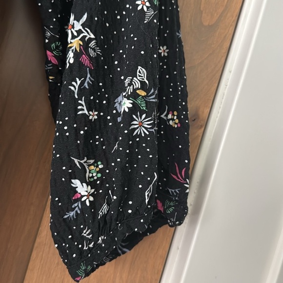 CJ Banks Peasant Blouse Womens 1X black/Floral smocked neckline Prairie crinkle - Picture 5 of 11